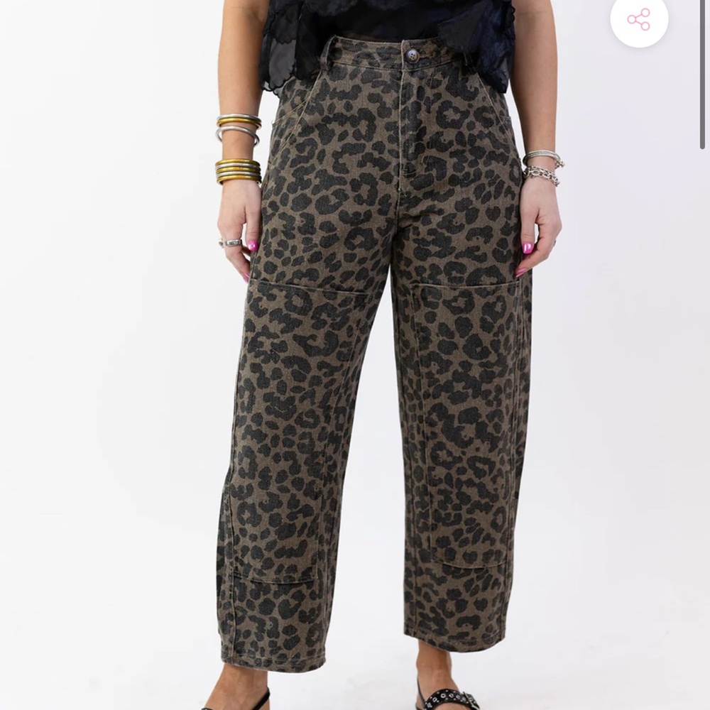 LEOPARD PRINT WIDE LEG PANTS